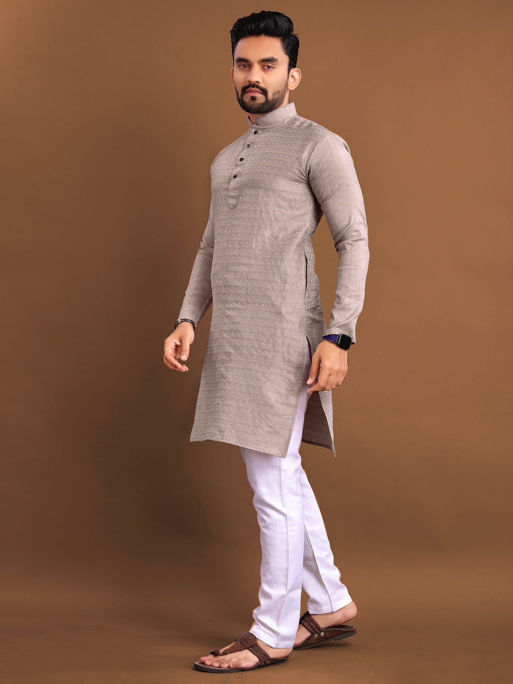 Men’s Jacquard Kurta with Self-Buti Grey
