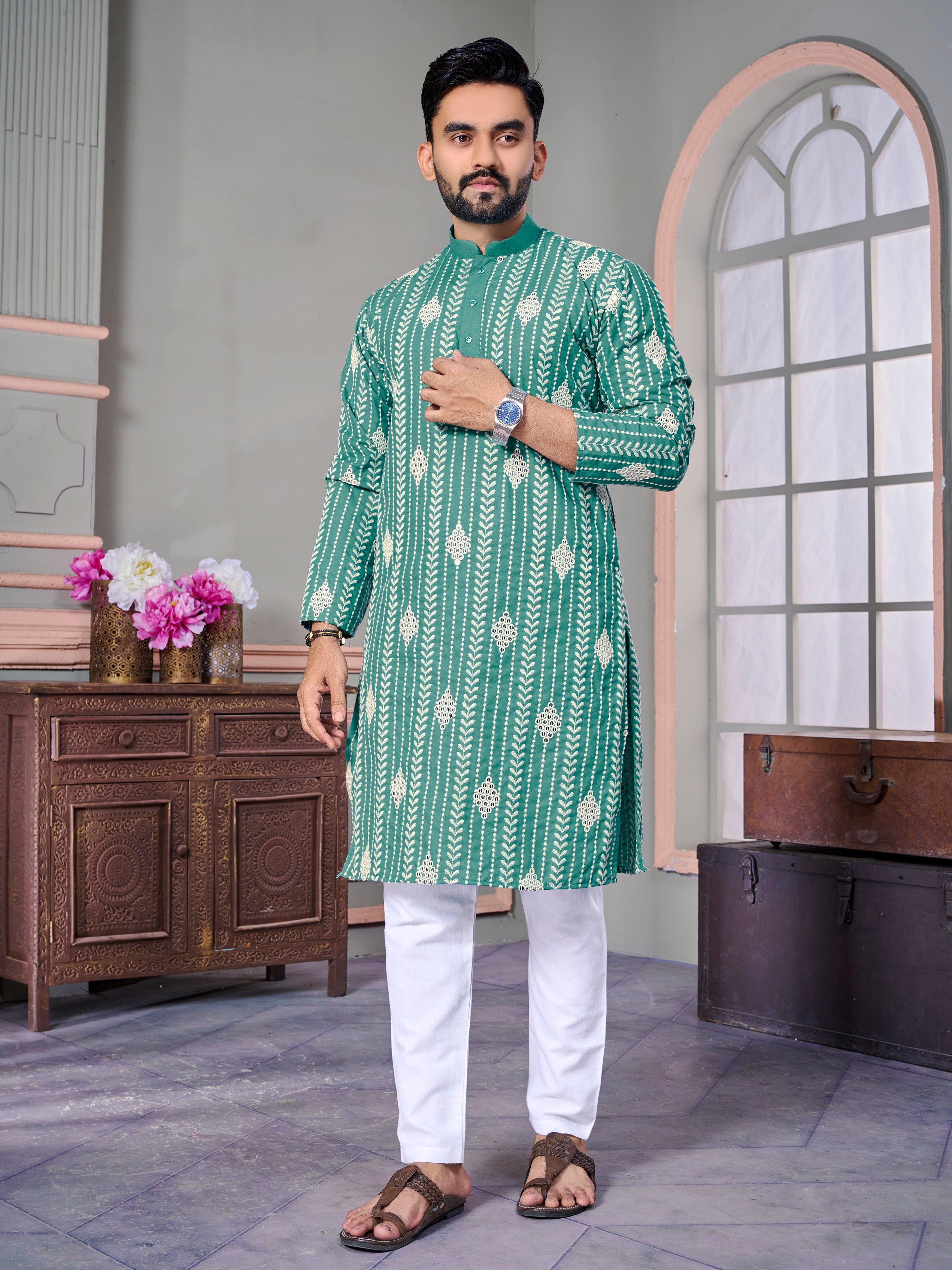 Van-Tara Luxe Linen Bottle Green Kurta