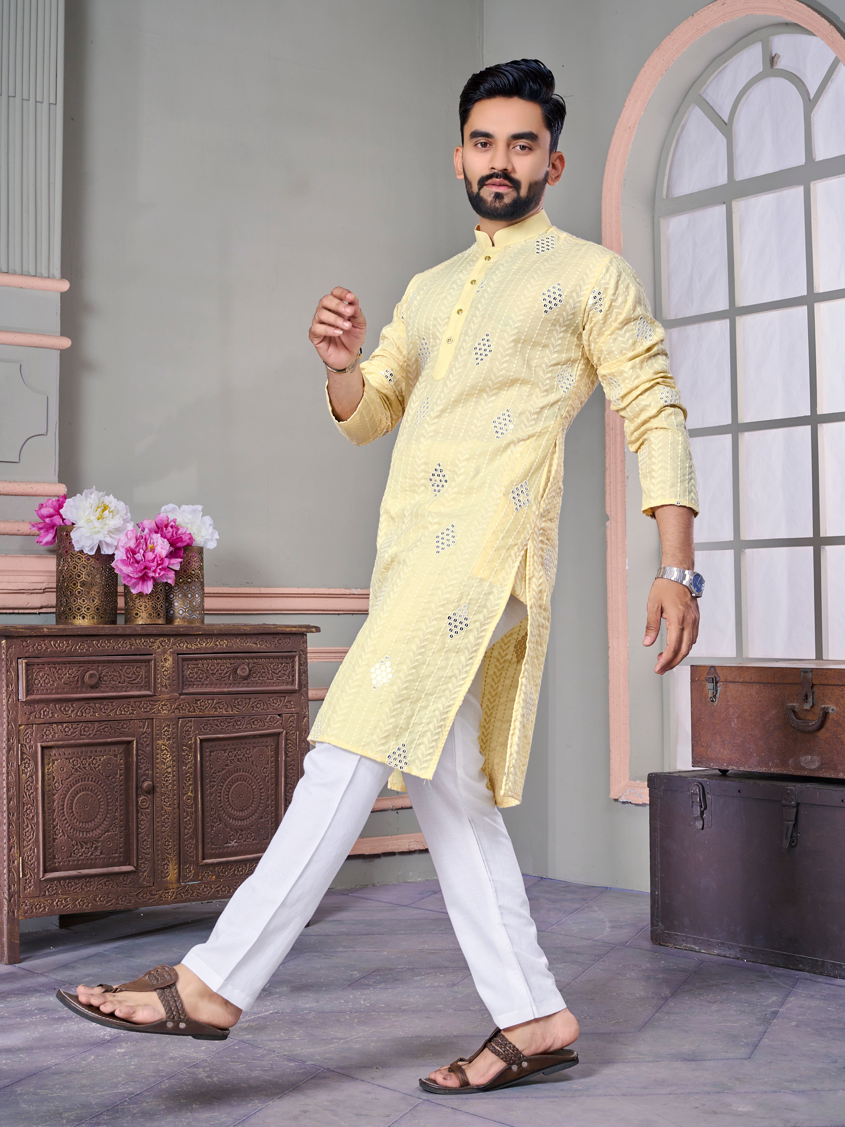 Van-Tara Luxe Linen Yellow Kurta