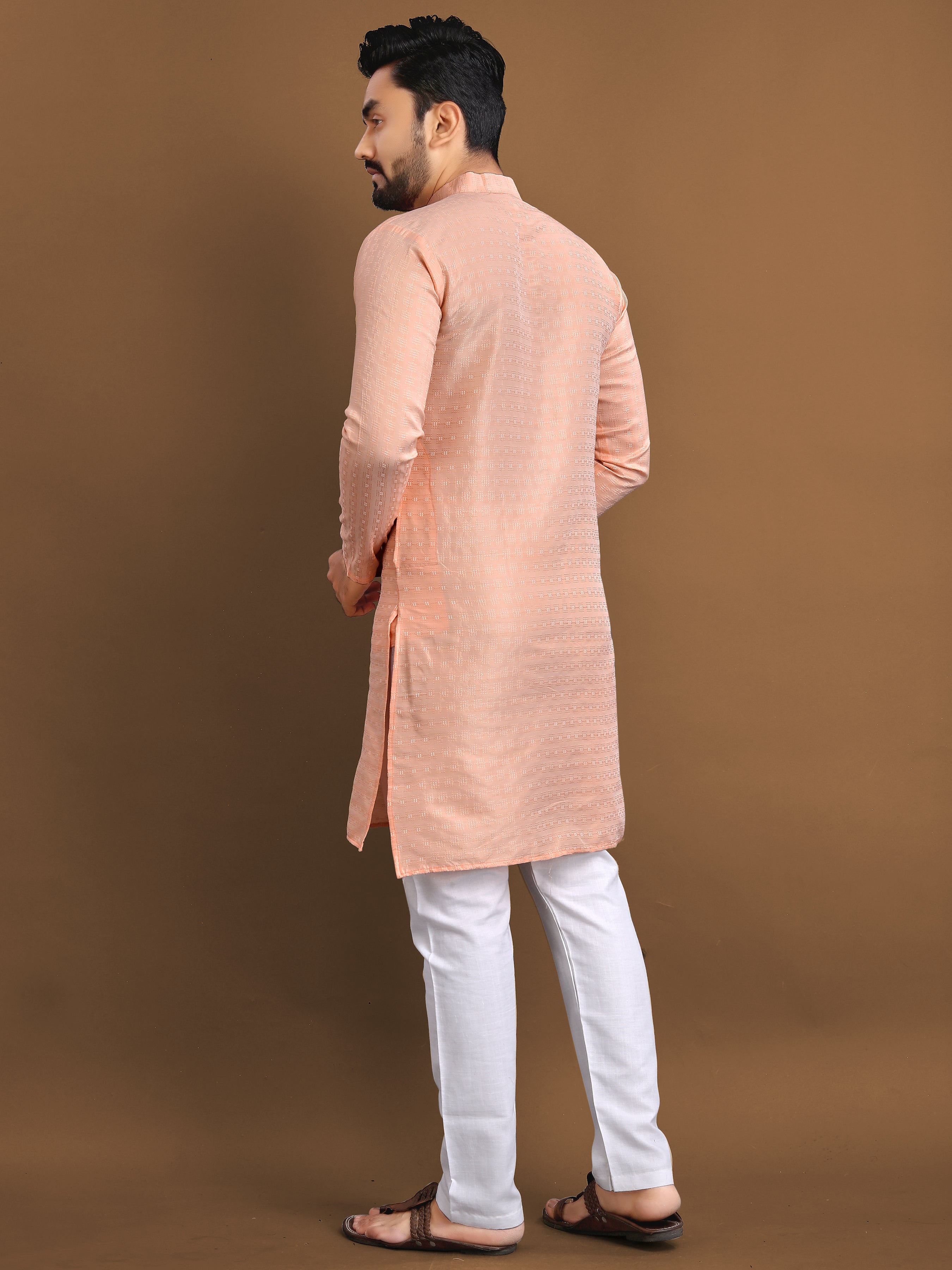 Men’s Jacquard Kurta with Self-Buti Peach