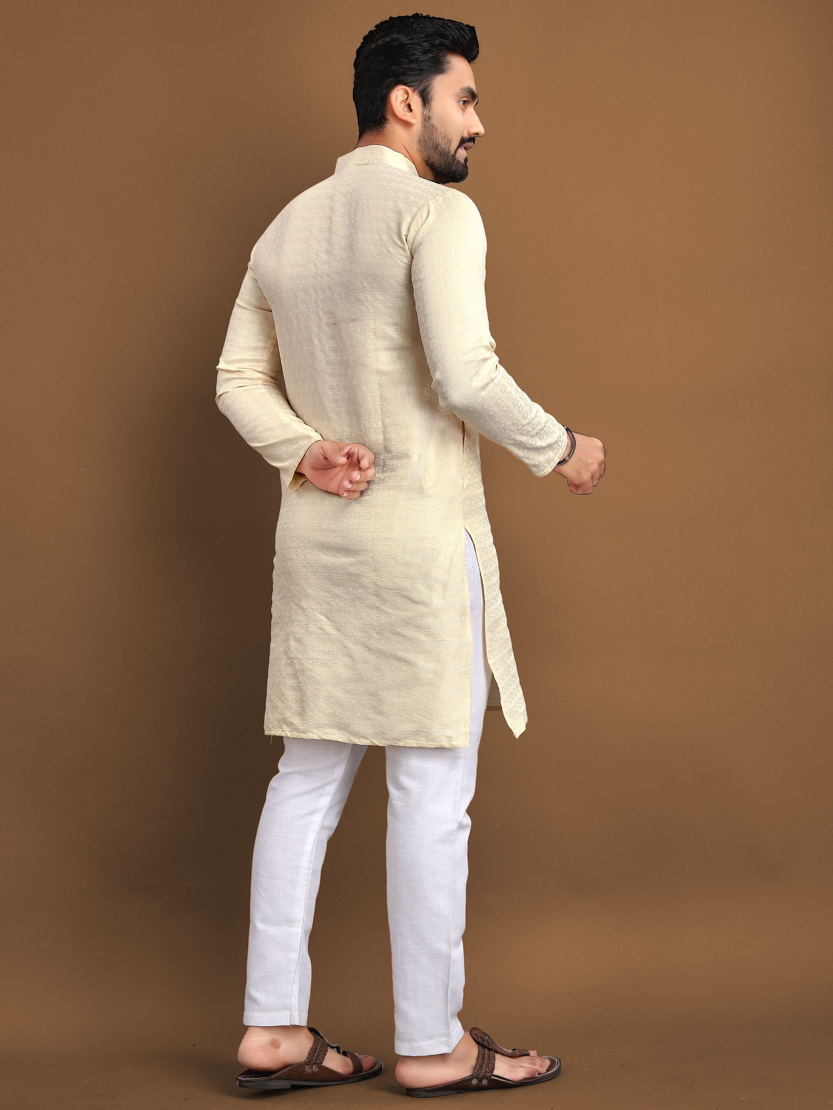 Men’s Jacquard Kurta with Self-Buti Cream