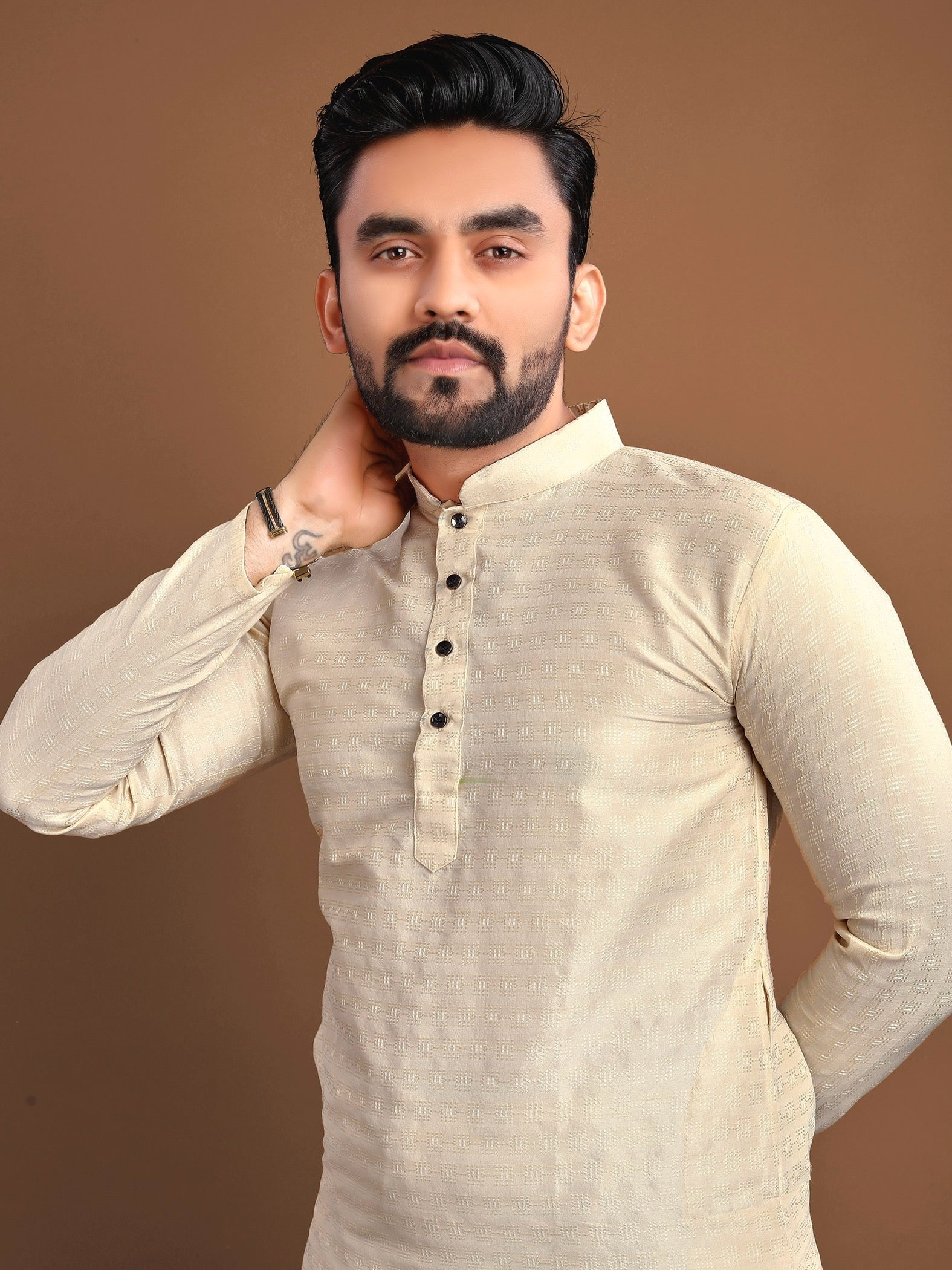 Men’s Jacquard Kurta with Self-Buti Cream