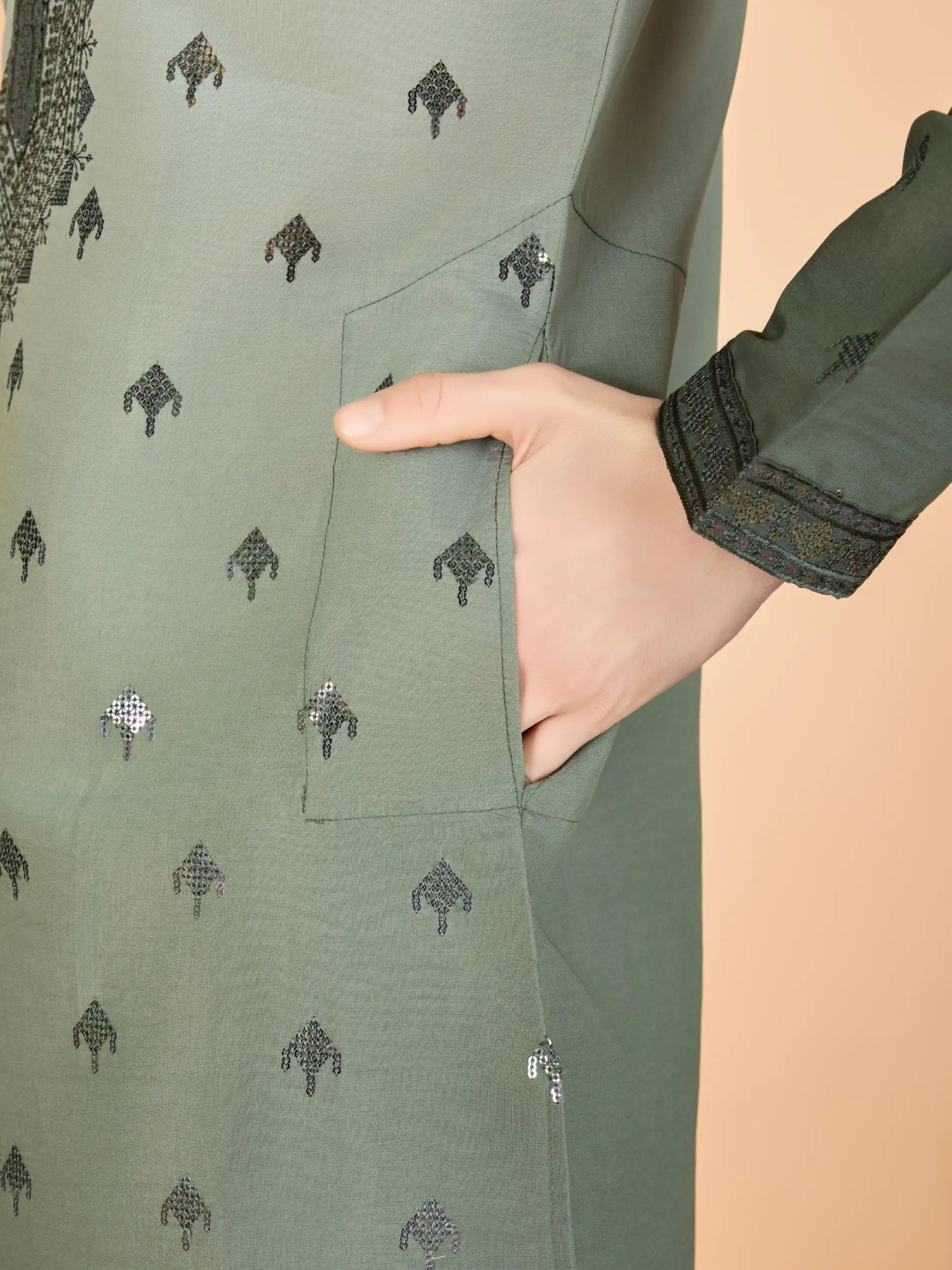 Men's Regal Elegance Silk Viscose Mehndi Kurta