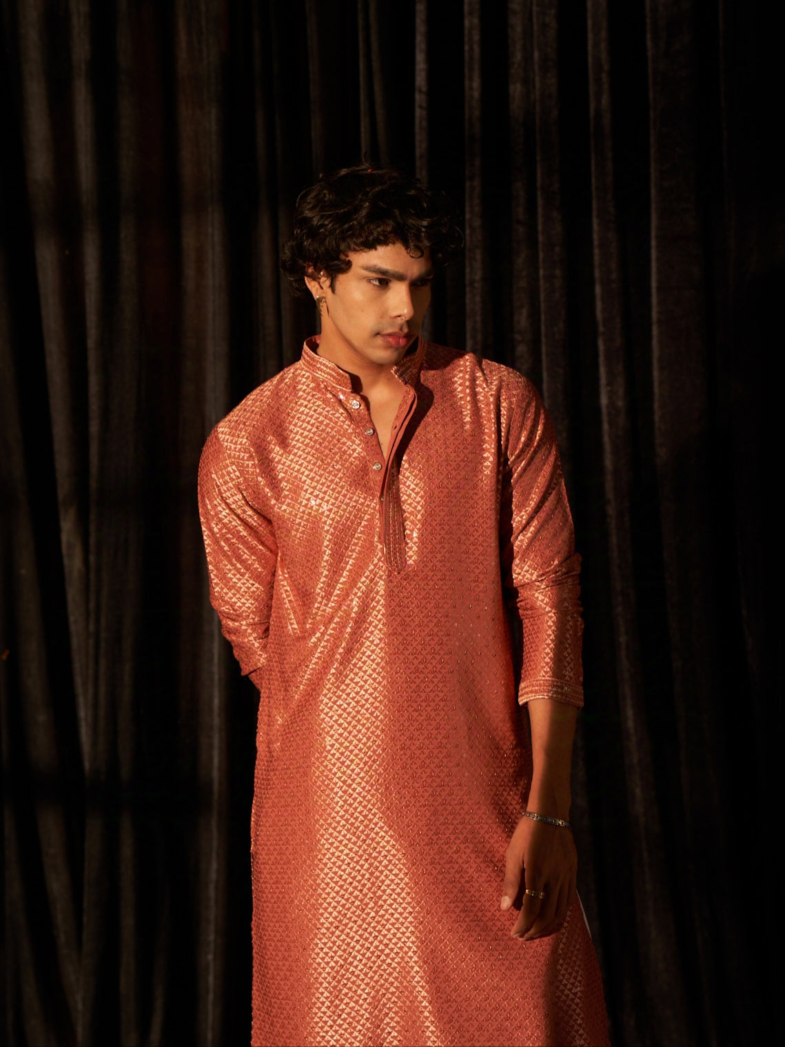Men’s Chikankari Gajri Kurta