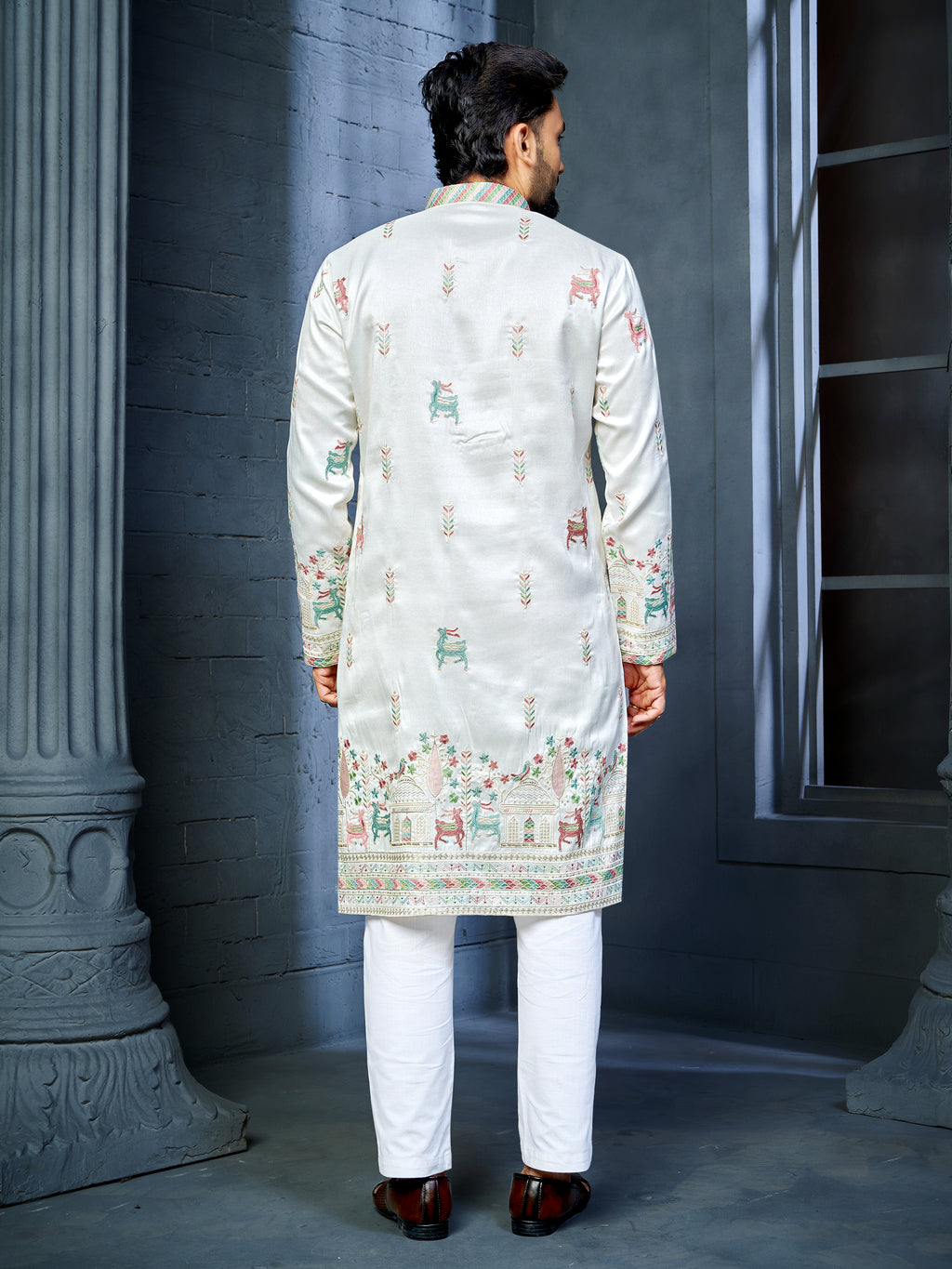 Men’s Soft Silk Deer Embroidery Kurta