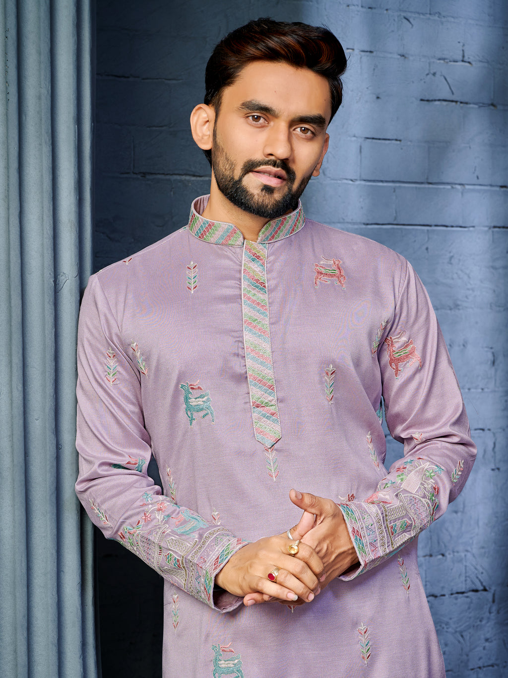 Men’s  Silk Kurta with Deer Embroidery Lavender
