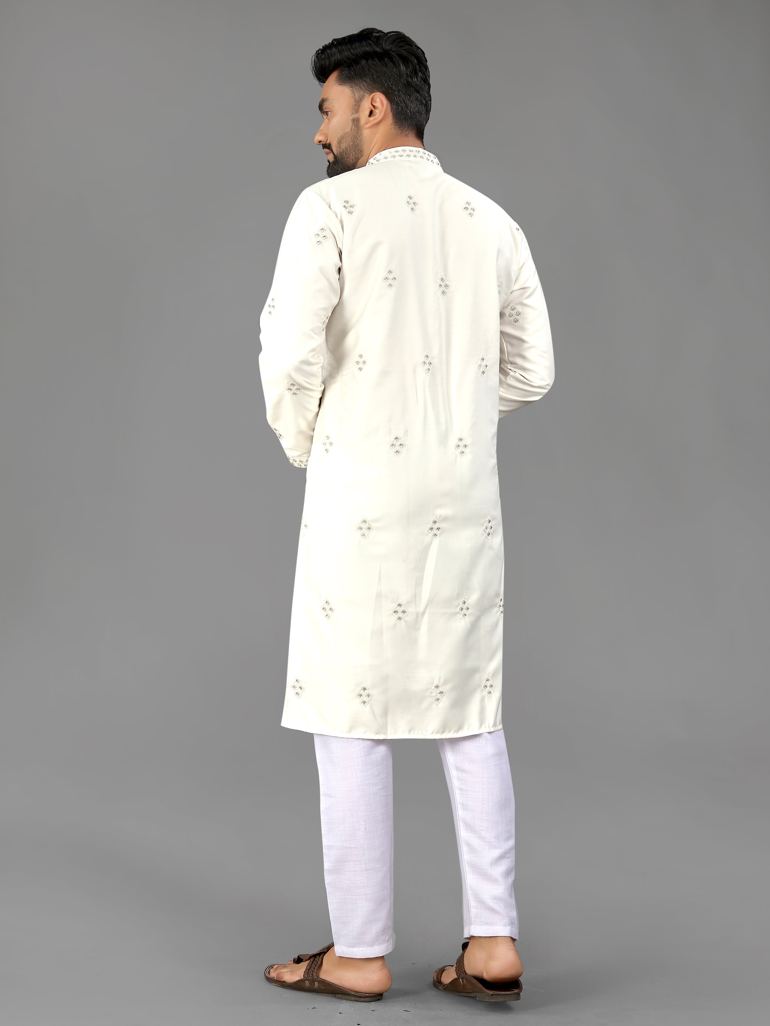 Men’s Val Moti Work Cotton Kurta Off White